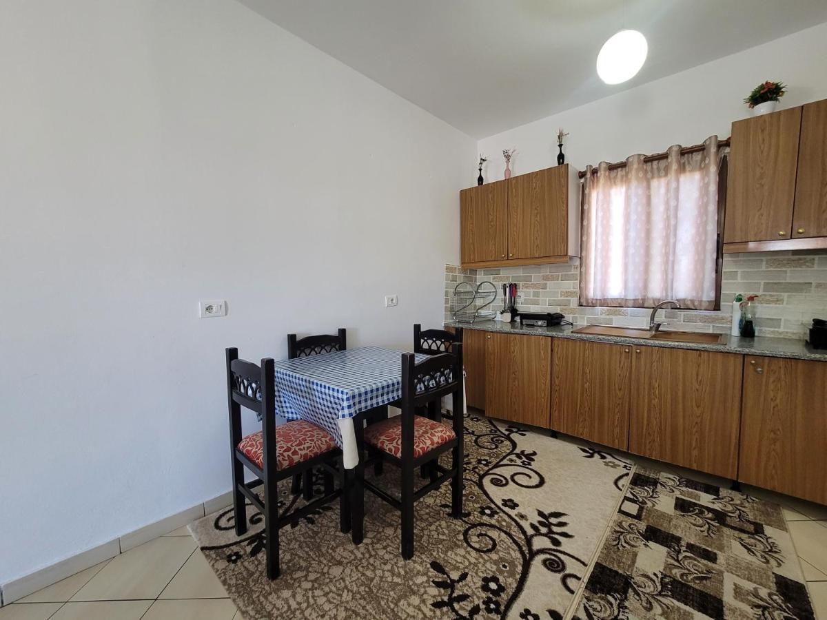 Guesthouse Veliaj Ксамил Экстерьер фото