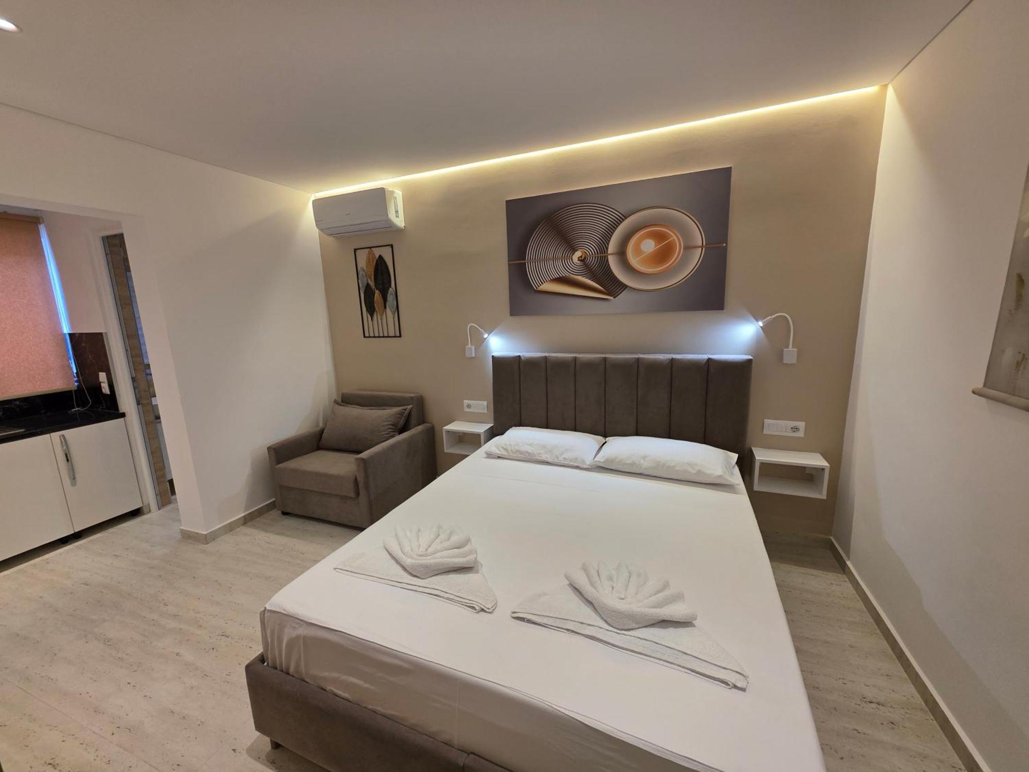 Guesthouse Veliaj Ксамил Экстерьер фото